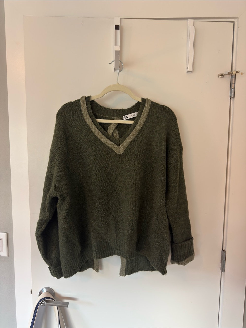 Zara Olive V-Neck & open back Women's Sweater